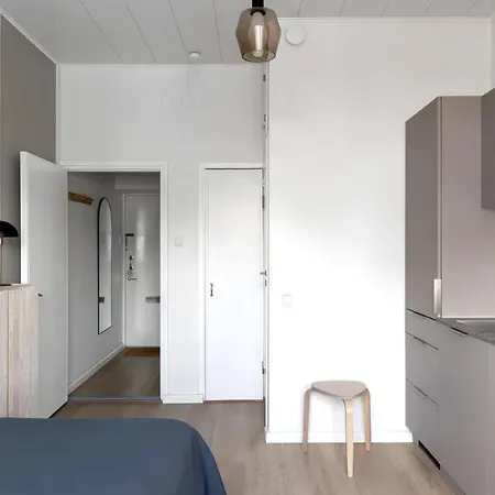 아파트 Cozy Downtown With Location 탐페레