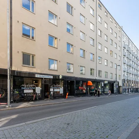 Cozy Downtown With Location